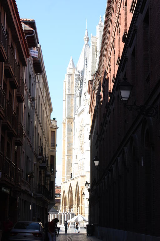 Apartamento La Cenicienta Catedral León Chambre photo